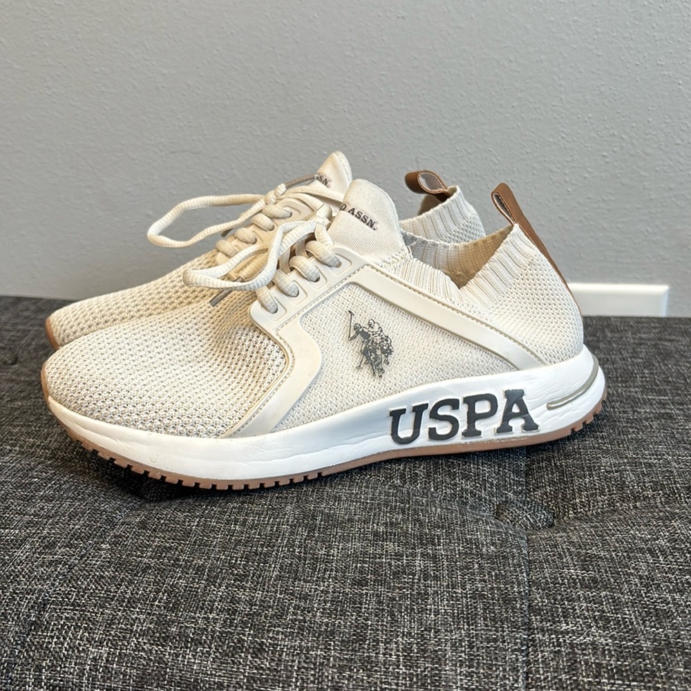 US Polo Assn USPA WOMENS TENNIS SHOES BEIGE SIZE 7